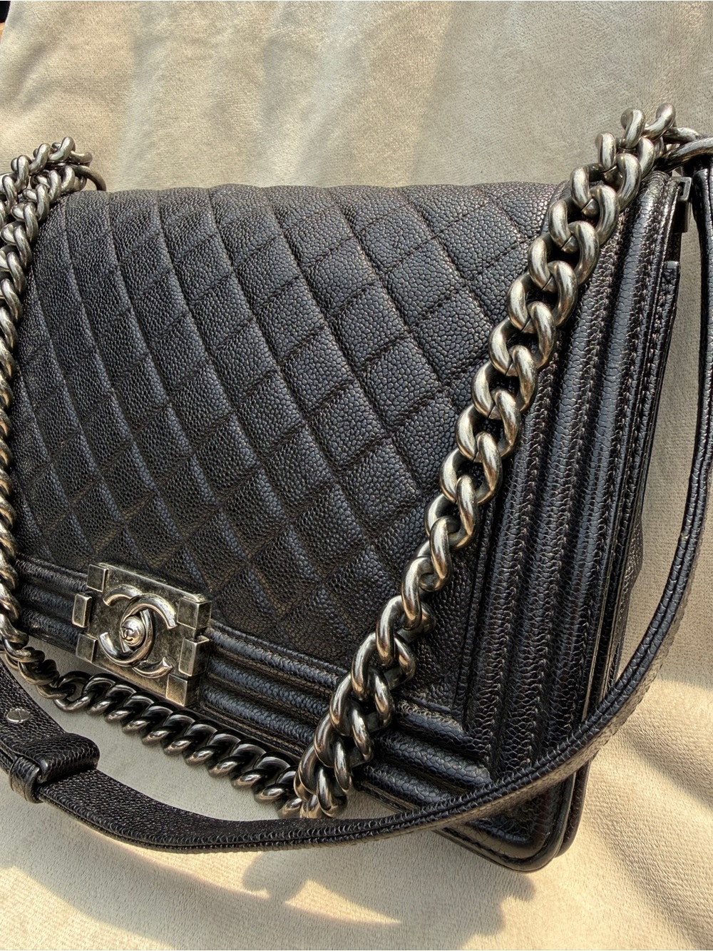 CHANEL Black Caviar Quilted Flap Boy Bag New Medium Aged Silver HW Luxury Chain - Picture 3 of 14